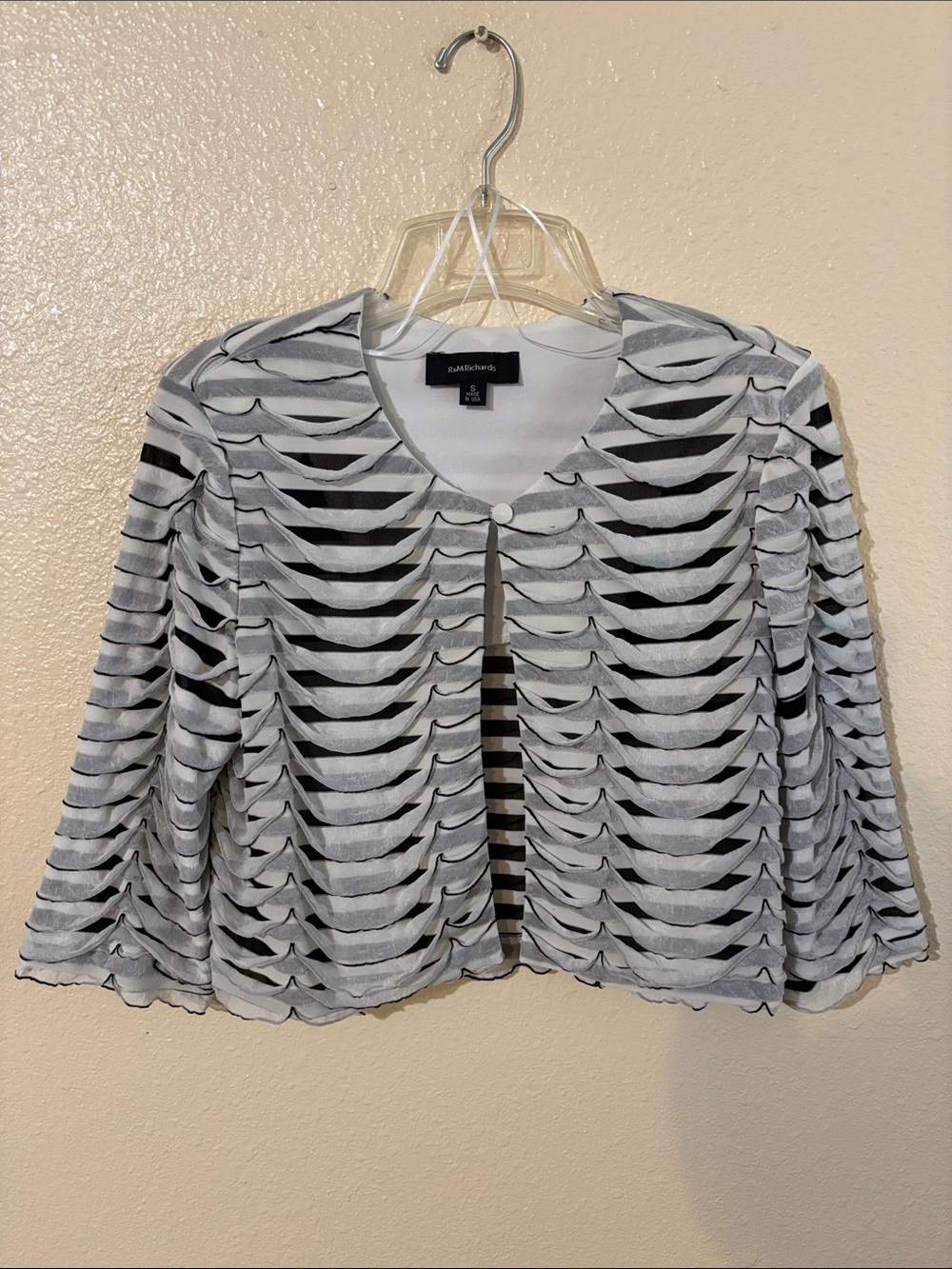 R&M Richards White and Black Openwork Button Crop Cardigan